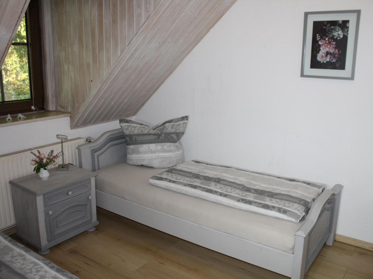 Zu Den Grauen Ziegenboecken Appartement Serba Buitenkant foto